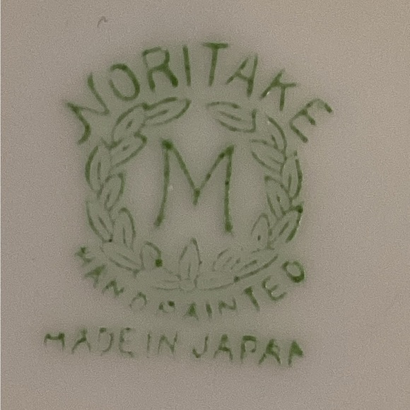 Vintage Noritake Hand Painted Made in Japan Gold Trim...